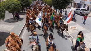 Monte Santo comemora dia de N. S. Aparecida com Cavalgada e Missa dos Vaqueiros.